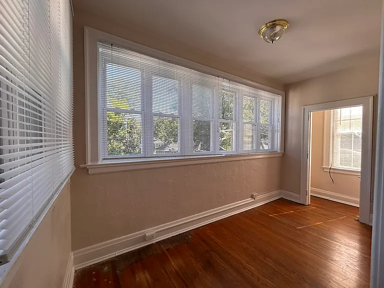 506 N Buchanan Blvd — Photo 5