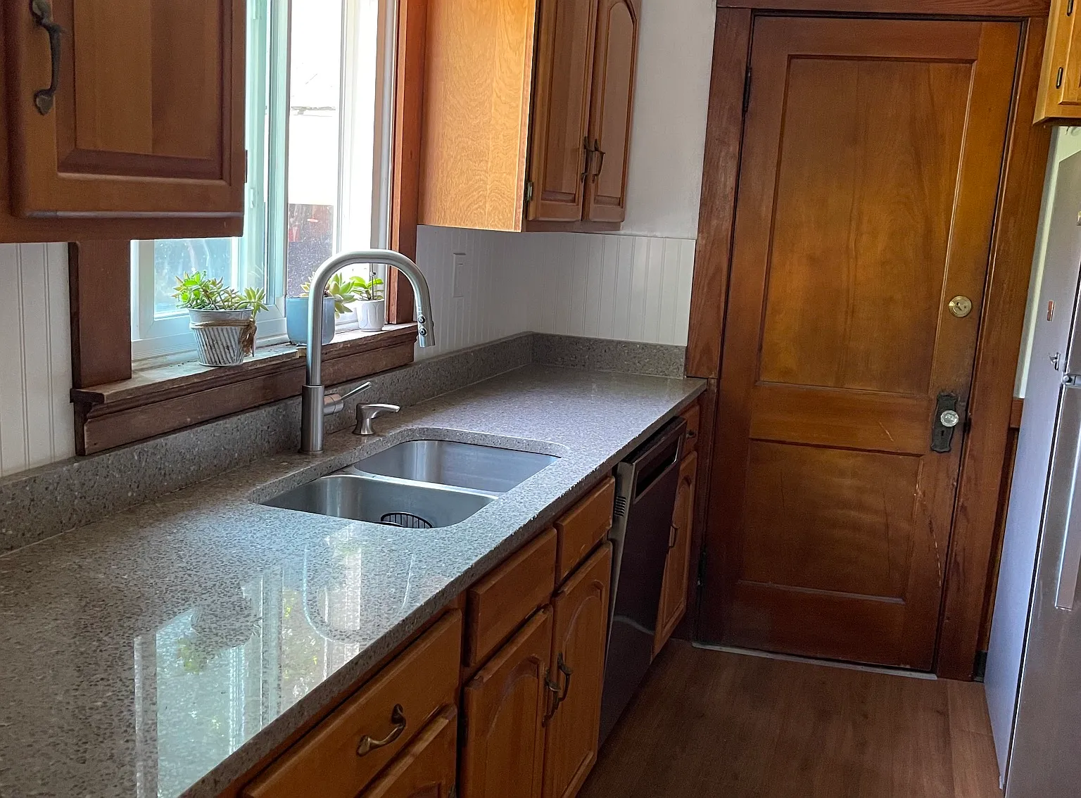 2 bed, 3150 sqft, $2,800 — Photo 2
