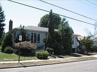 1st image of 220 N Syracuse Ave