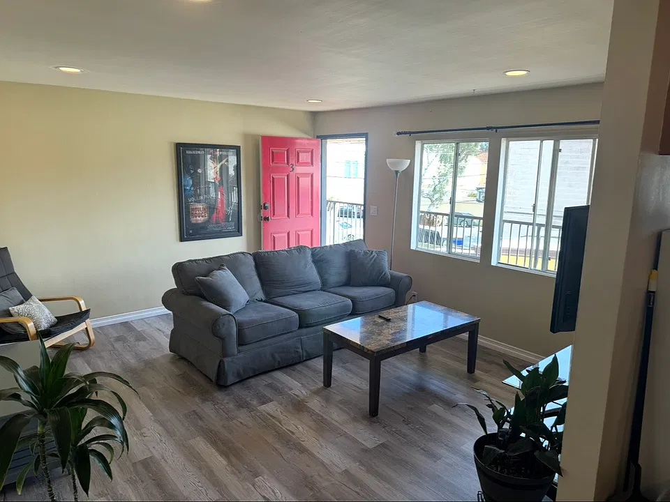 526 Main St #202