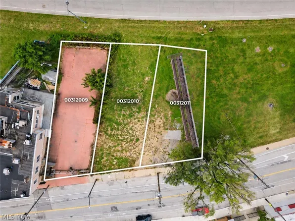 4104 Detroit Ave, Cleveland, OH 44113