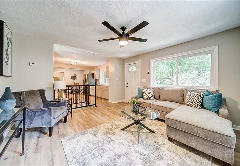 2951 Haralson Rd — Photo 11