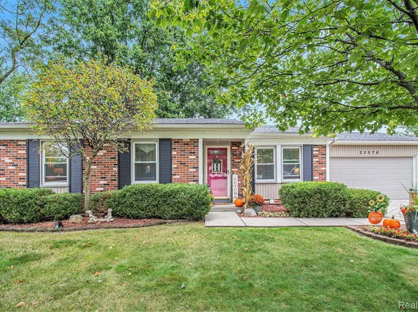 23576 Londonderry, Novi, MI 48375