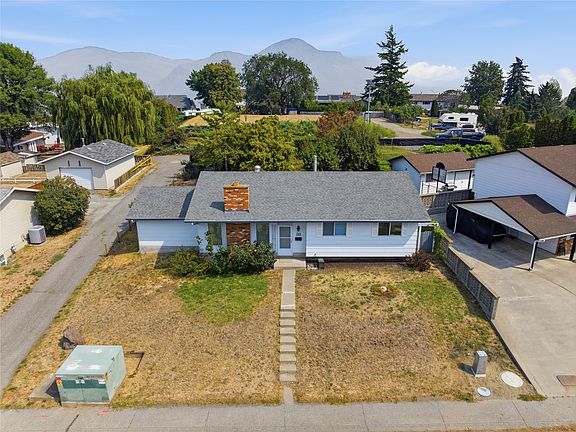2nd image of 284 Arrowstone Dr
