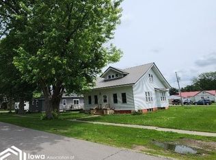 434 Way Ave, Woden, IA 50484