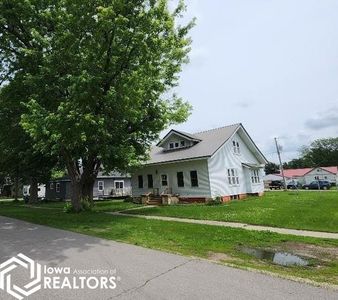 434 Way Ave, Woden, IA, 50484