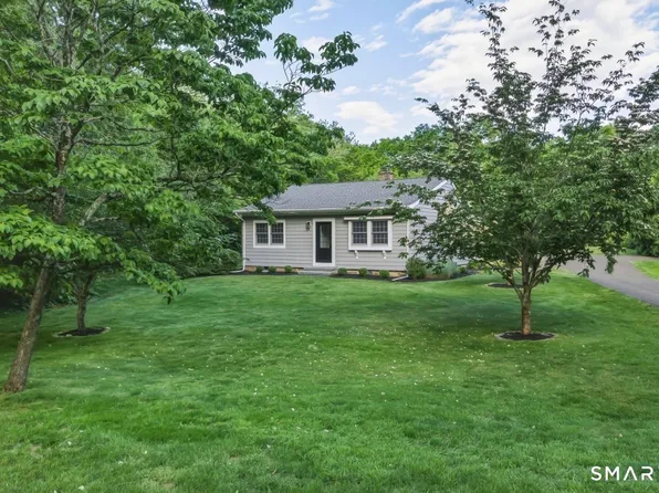 1511 Little Meadow Road, Guilford, CT 06437