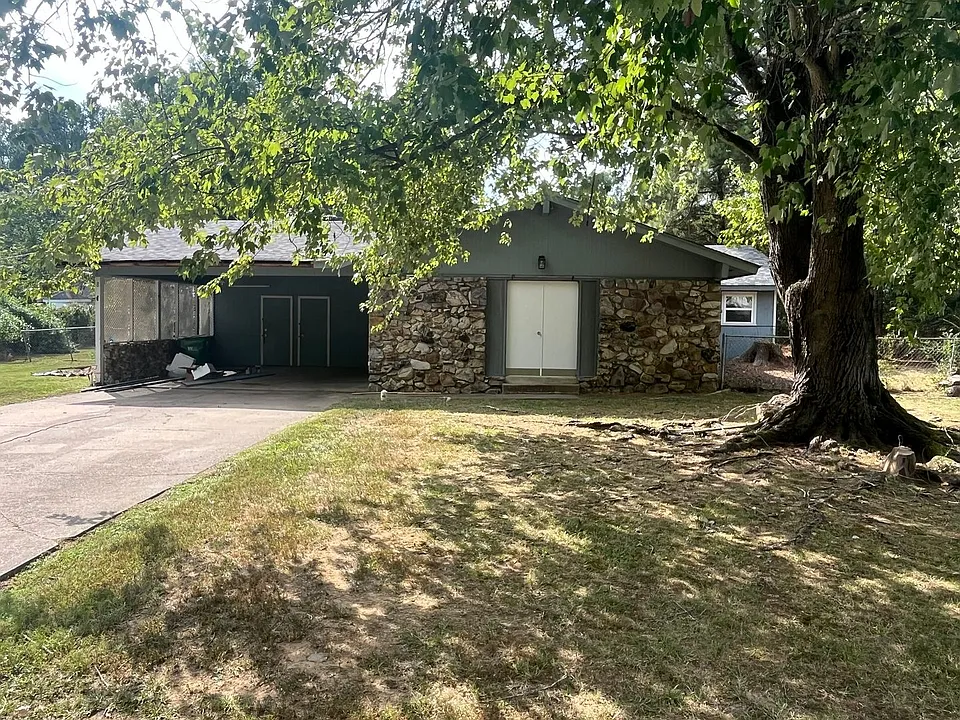 8 Lybrand Dr