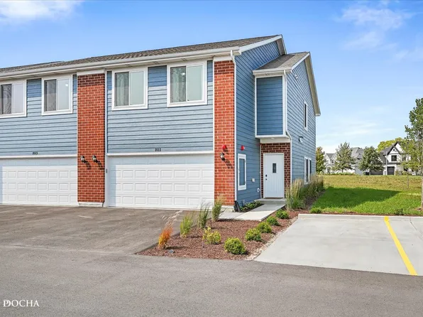 1070 Gillespie Ln, Yorkville, IL 60560