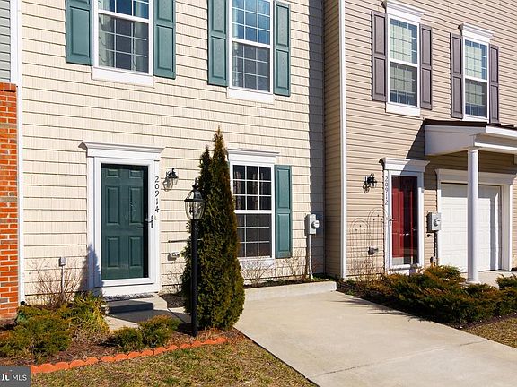2nd image of 20914 Brunswick Ln