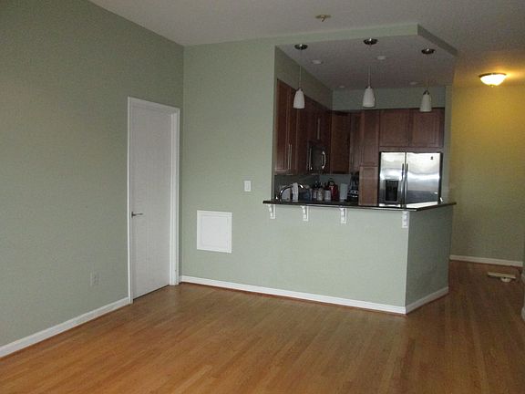 3rd image of 2000 16th St NW APT 307
