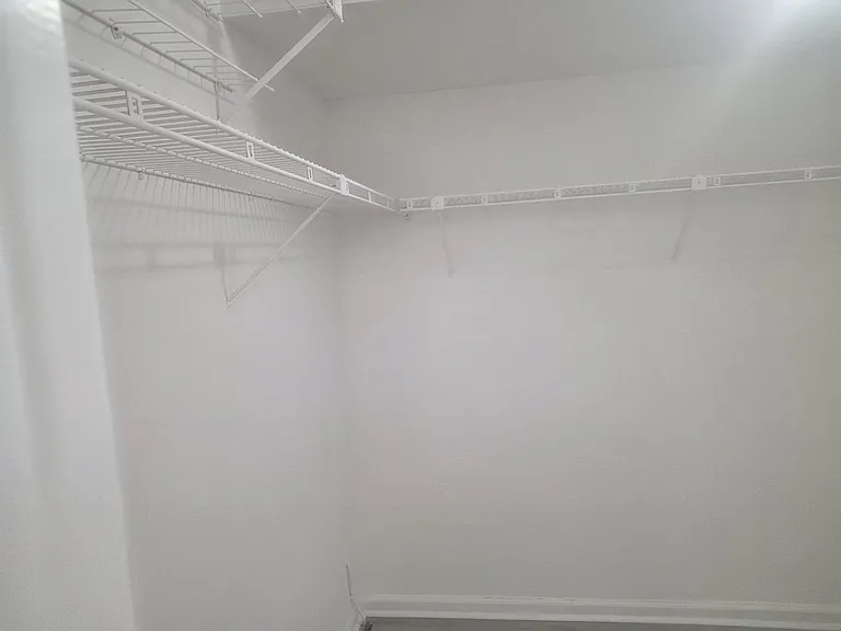 959 SE 2nd Ave #204 — Photo 12
