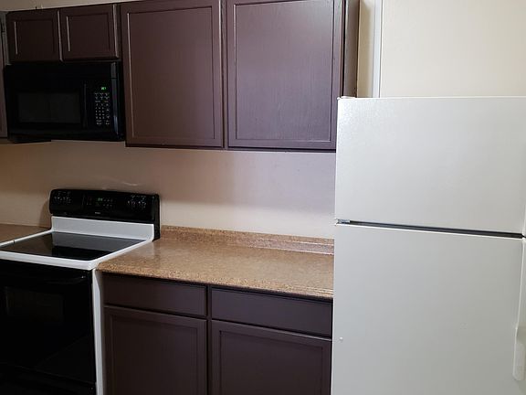 3rd image of 2550 S Big Bend Blvd APT 17