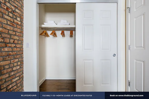 Rented by The Blueground | media 44