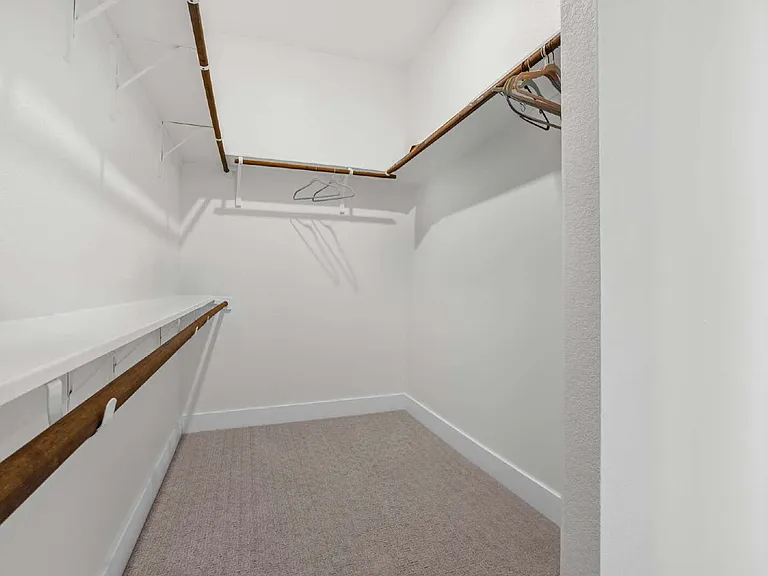 921 Trevi Fontana Dr — Photo 25