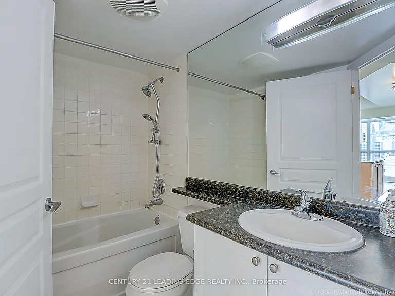 18 Yonge St #1305 — Photo 17