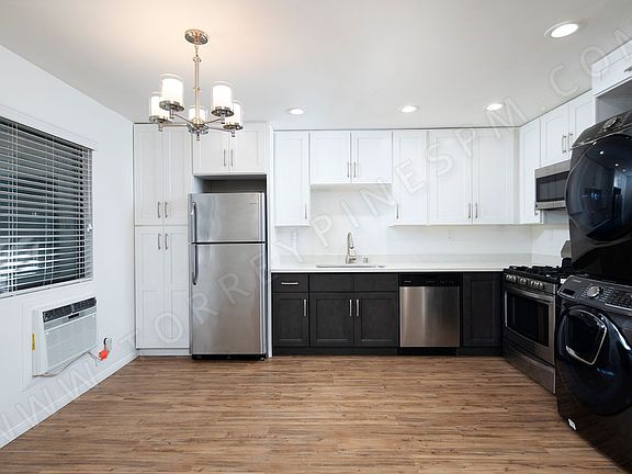 3rd image of 3736 Arnold Ave #2