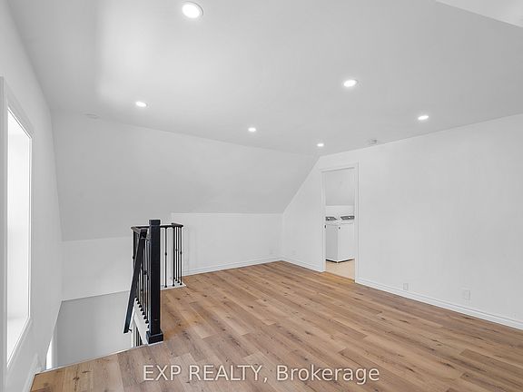 5th image of 165 Main St #2