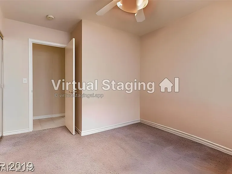 8812 W Tumblewood Ave — Photo 12