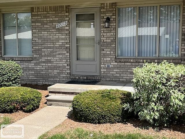 1st image of 22173 Glenwood St