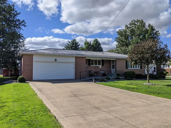 40 Sunset Dr, Shelby, OH 44875