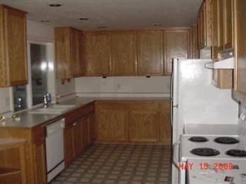 2nd image of 361 Yew Wood Dr