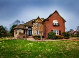 637 Stone Villa Ln, Knoxville, TN 37934
