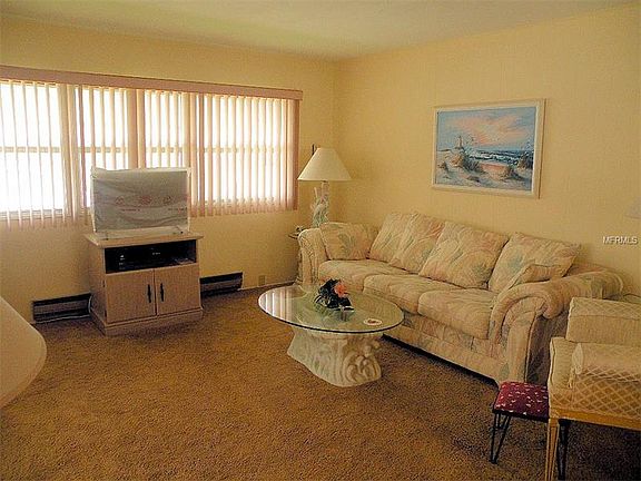 5th image of 10 Thatch Palm St W #10