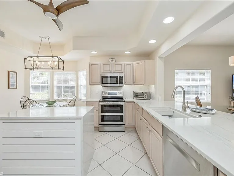 8200 Saratoga Dr #401 — Photo 7