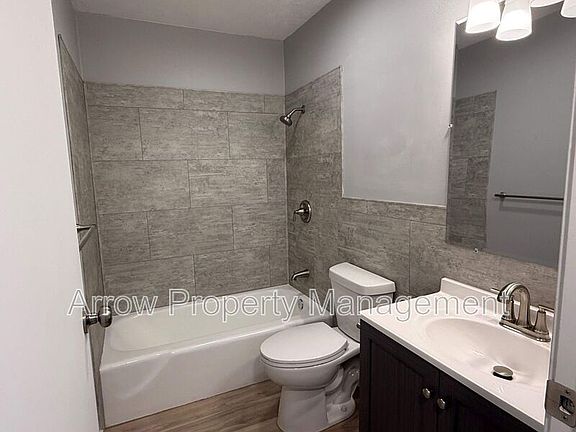 5th image of 1725 N Iowa Ave APT 4