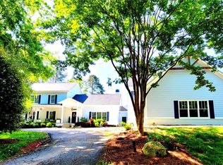 9140 Browns Bridge Rd, Gainesville, GA 30506