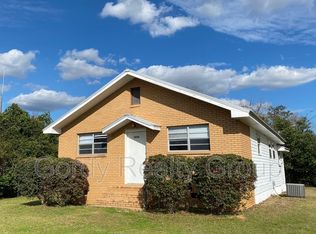 2050 Main St, Grand Ridge, FL 32442