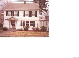 44 Redding Pl, Bridgeport, CT 06604