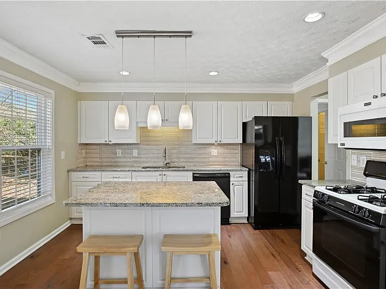 2179 Mainsail Dr — Photo 6