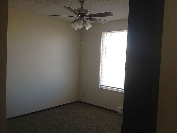 5th image of 240 Shoshone Ave #4