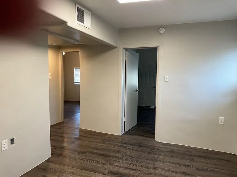 221 W University Blvd #221 — Photo 3