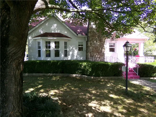 805 W Stephenson Ave, Harrison, AR 72601