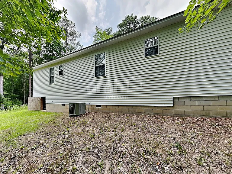 221 Dogwood Ave — Photo 17
