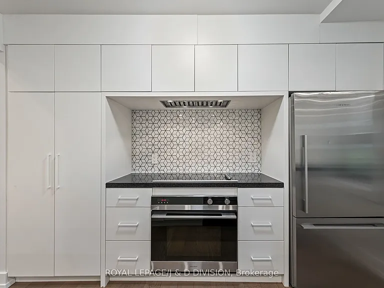 314 Lonsdale Rd #4 — Photo 15