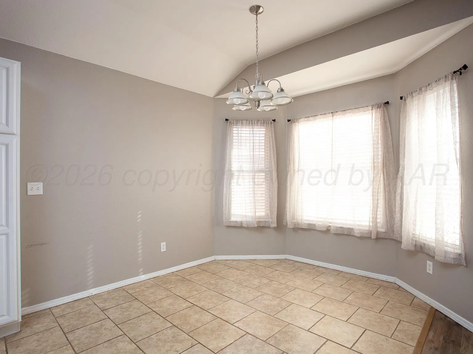 3 bed, 1259 sqft, $1,750 — Photo 4