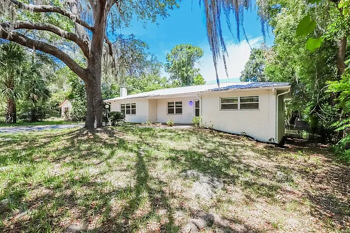 3 bed, 2.0 bath, 1707 sqft, $1,845 — Photo 1