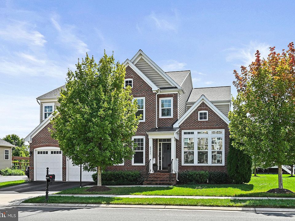 1st image of 42177 Gentle Falls Dr