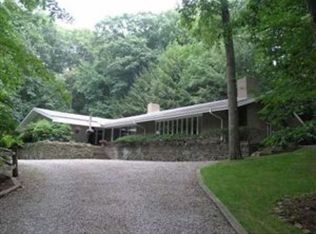 104 Spring Forest Dr, Pittsburgh, PA 15238