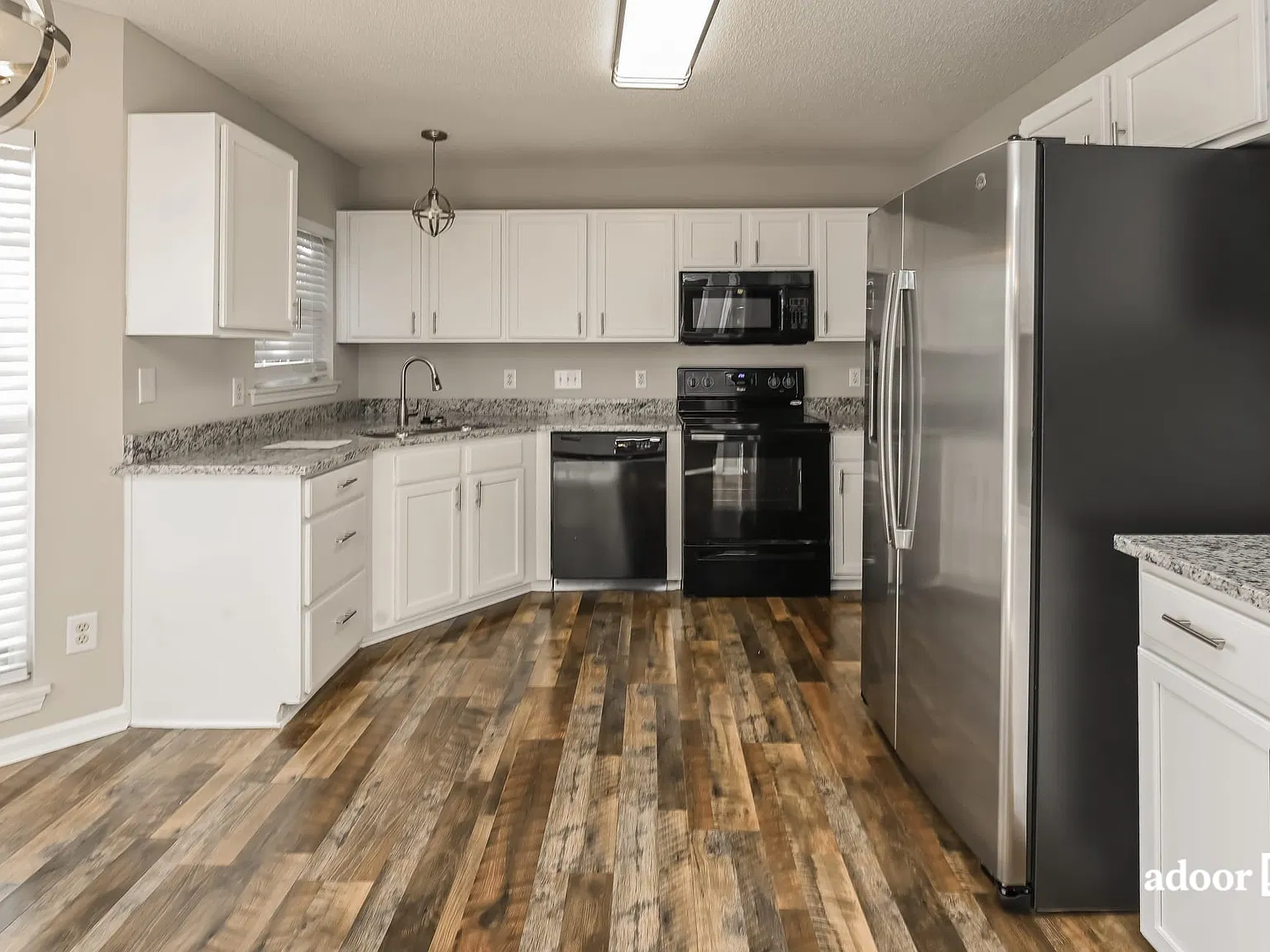 3 bed, 2.5 bath, 1740 sqft, $2,100 — Photo 3