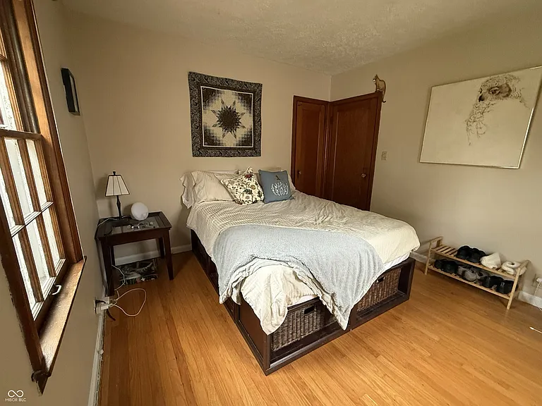 1109 N Downey Ave — Photo 9