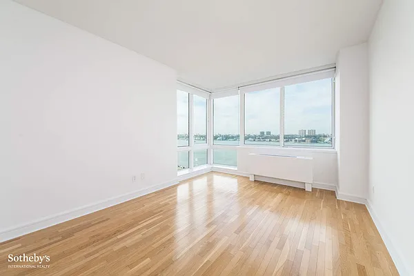 Rented by Sotheby's International Realty | media 7