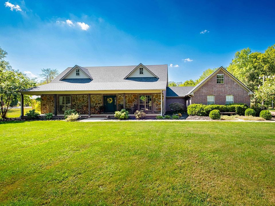 1st image of 13 Western Hills Cir