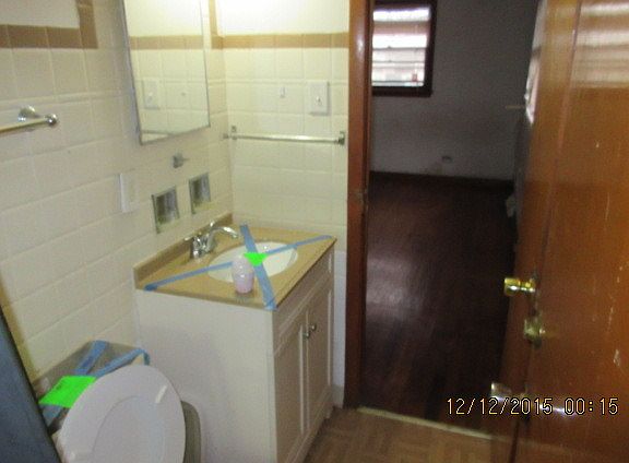 5th image of 14500 Leavitt Ave