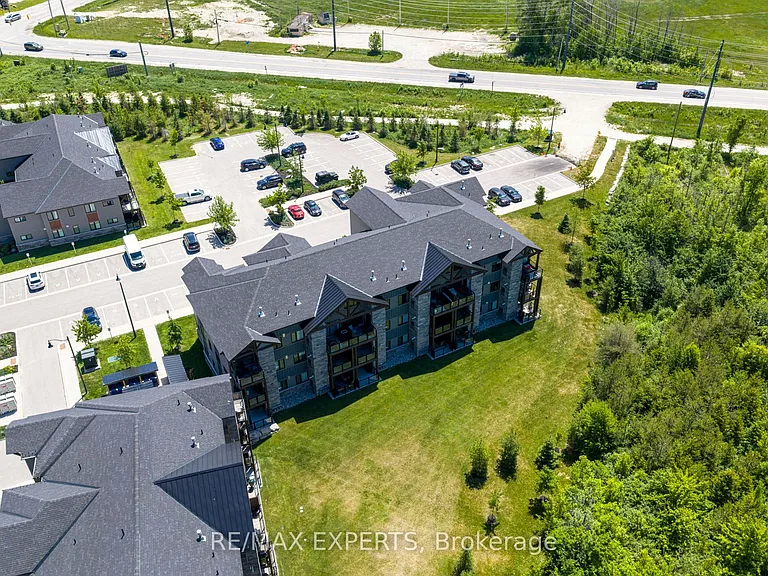 12 Beausoleil Ln #201 — Photo 37
