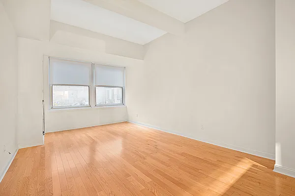 Sold by Compass | media 17